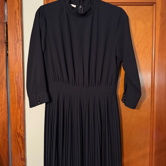 Sessun Arkadelphia pleated navy dress - Picture 5 of 11